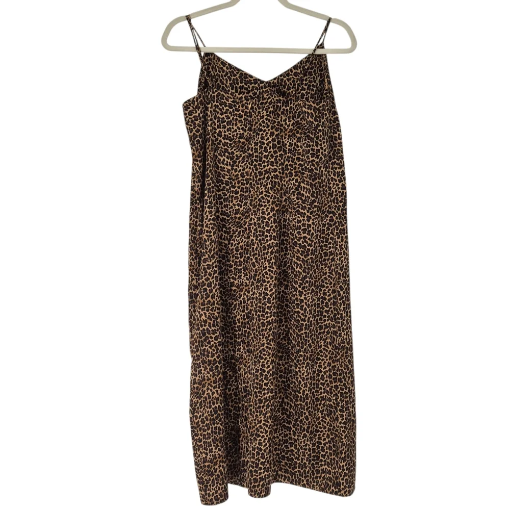 J. Crew gently pre